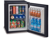 Technomax TP40NS thermo-elektrische minibar koelkast 40 liter zwart gevuld