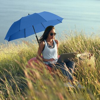 Fare Travelmate 6139 strandparasol en paraplu in &eacute;&eacute;n - blauw
