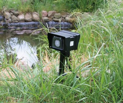 Chilitec 22032 buitenstopcontact met 2 meter kabel en grondpin IP44 waterdicht zwart