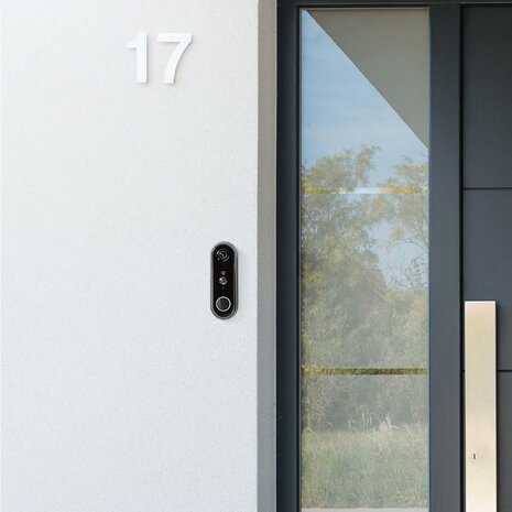 Nedis SmartLife WIFICDP20GY videodeurbel zwart bij voordeur