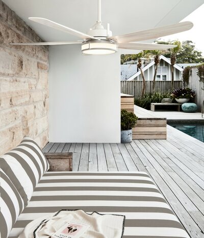 Beacon Airfusion Louisville plafondventilator licht eikenhout 158 centimeter aan plafond