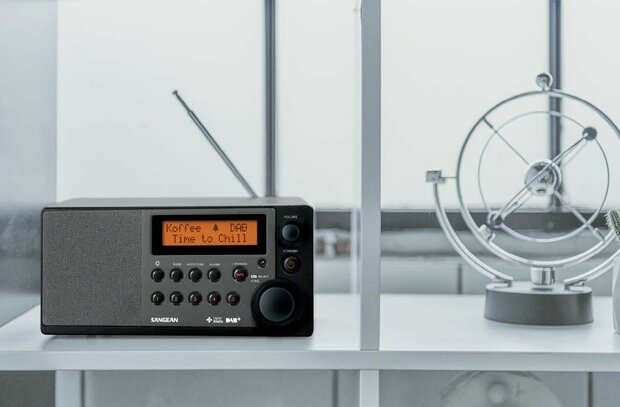 Sangean DDR-31+ DAB+/FM houten kast tafelradio met bluetooth zwart