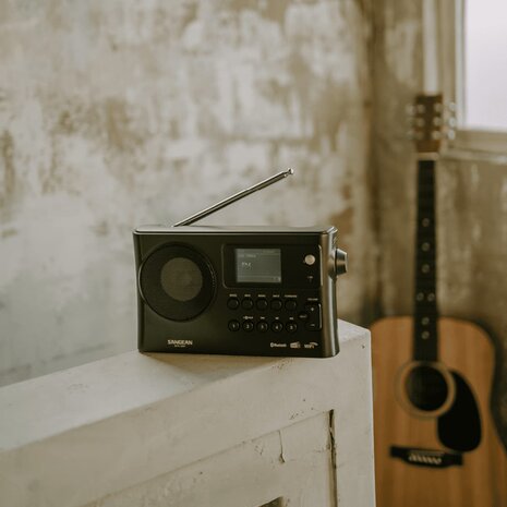 Sangean WFR-28BT DAB+/FM oplaadbare internetradio zwart met bluetooth en app