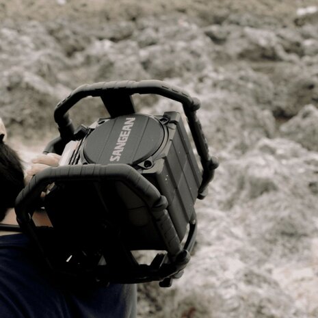 Sangean U5DBT FM/DAB+ stevige bouwradio zwart met bluetooth, aux en accu